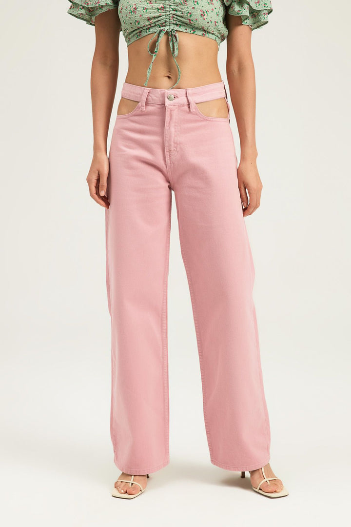 Decollete Detailed Mom Jean Candy Pink