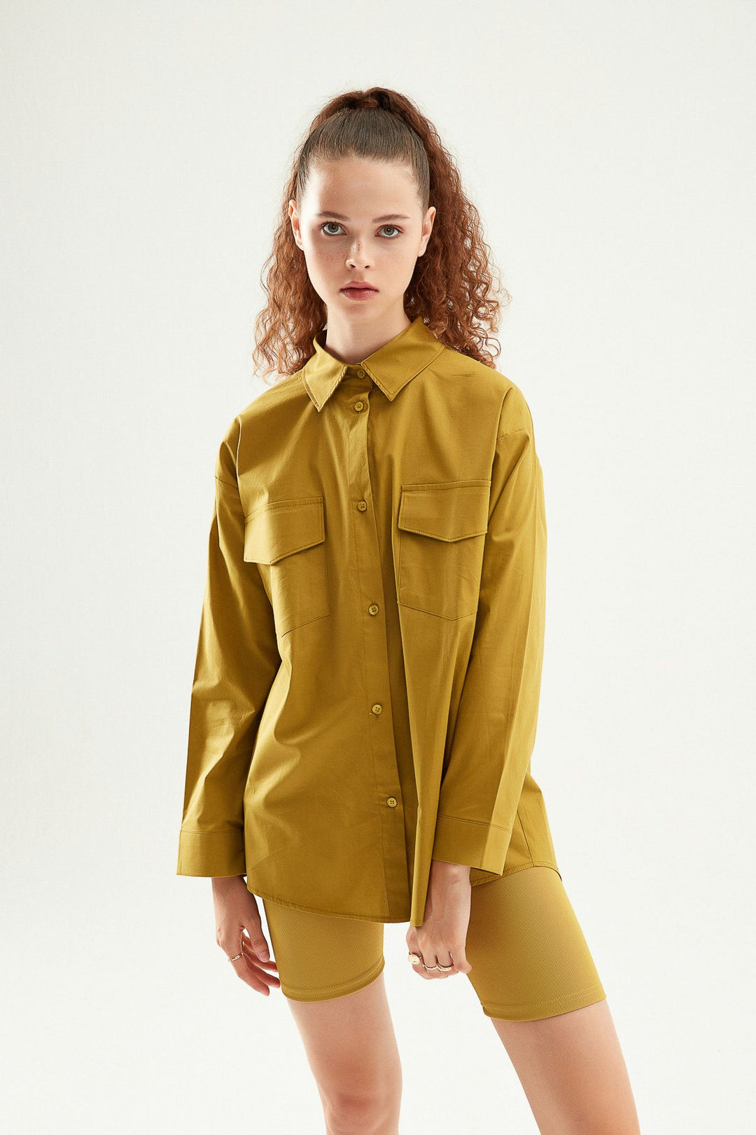 Low Back Oversize Shirt Olive