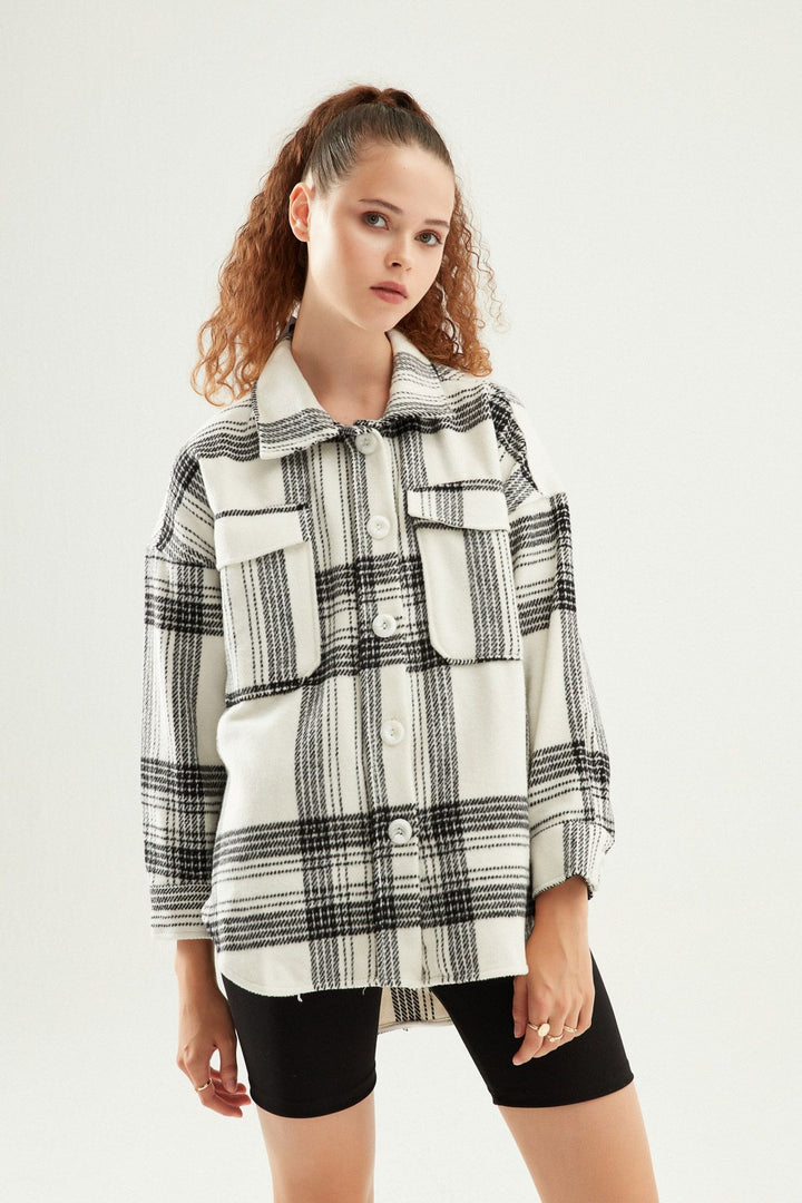 Çizgili Büyük Cepli Gömlek Siyah