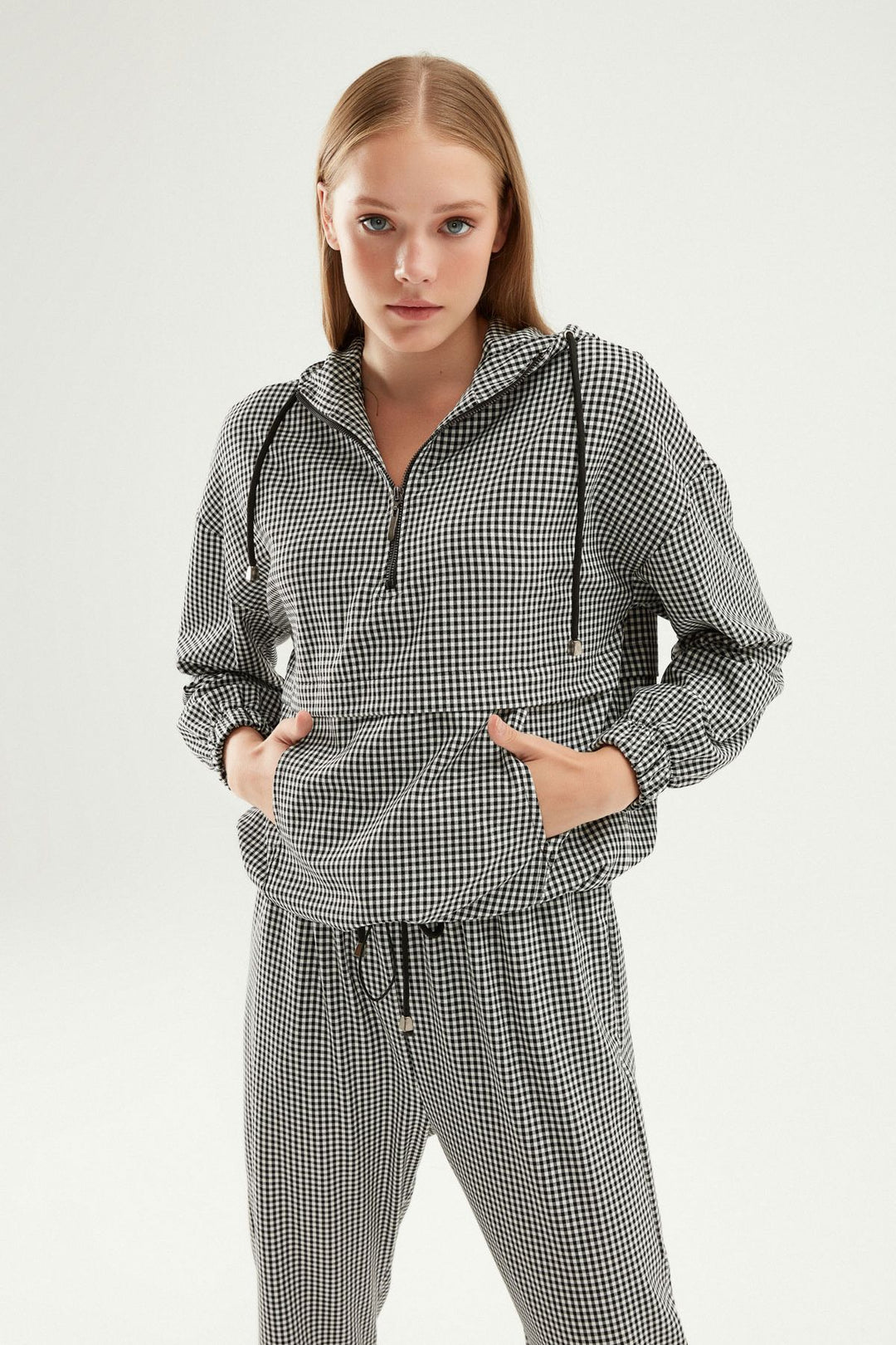 Checkered Hoodie Sweatshirt Black