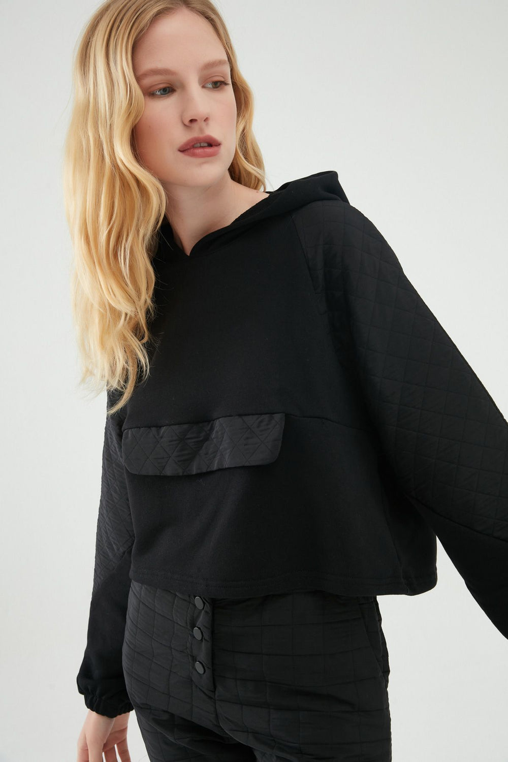 Kapitone Detay Sweatshirt Siyah