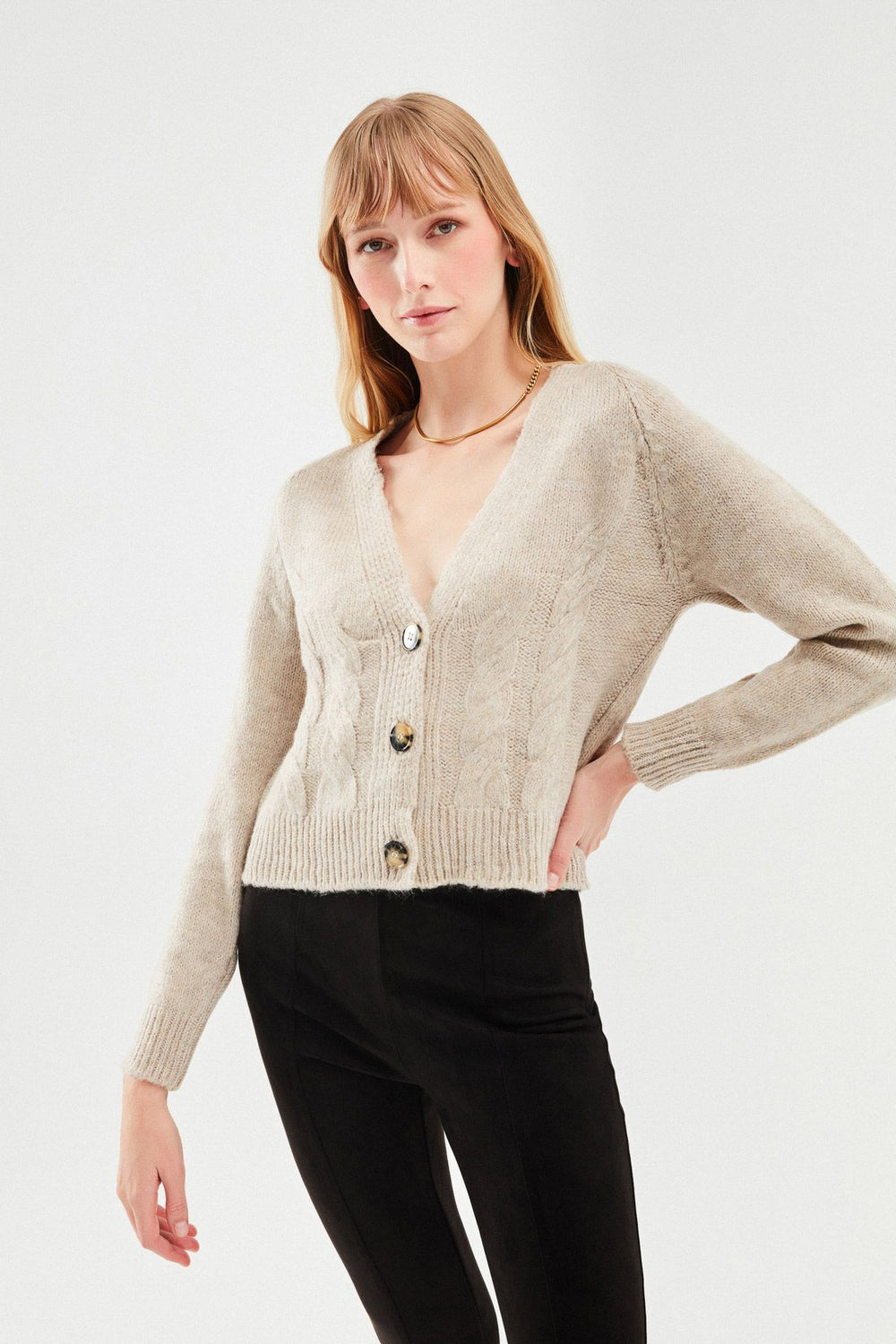 Örgü Detay Düğmeli Hırka Taş