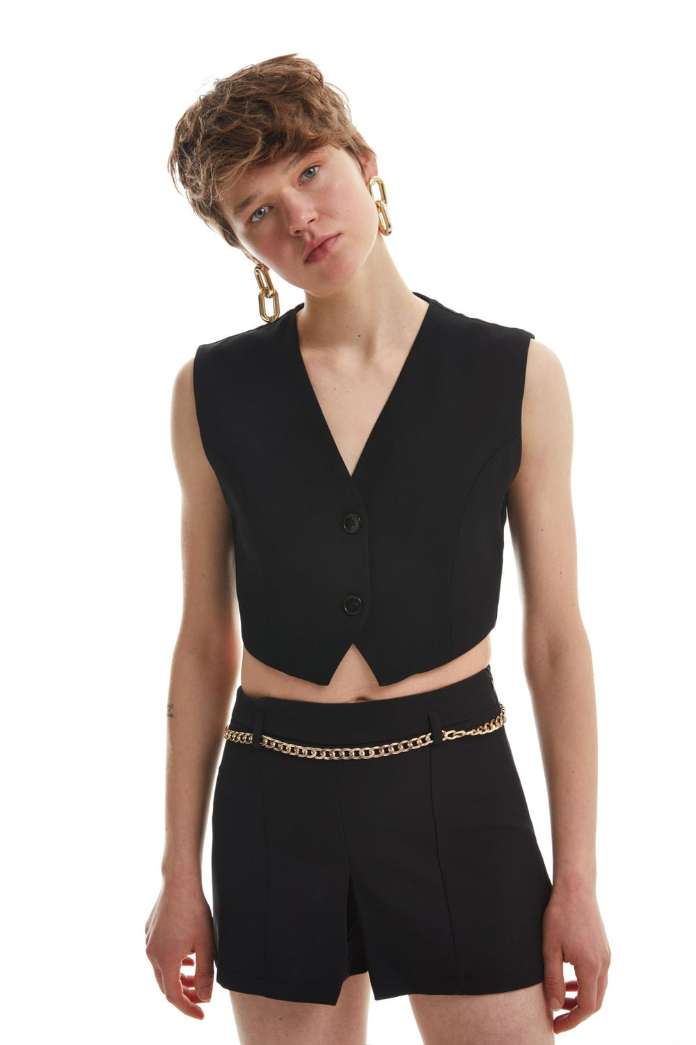 Buttoned Short Vest Black