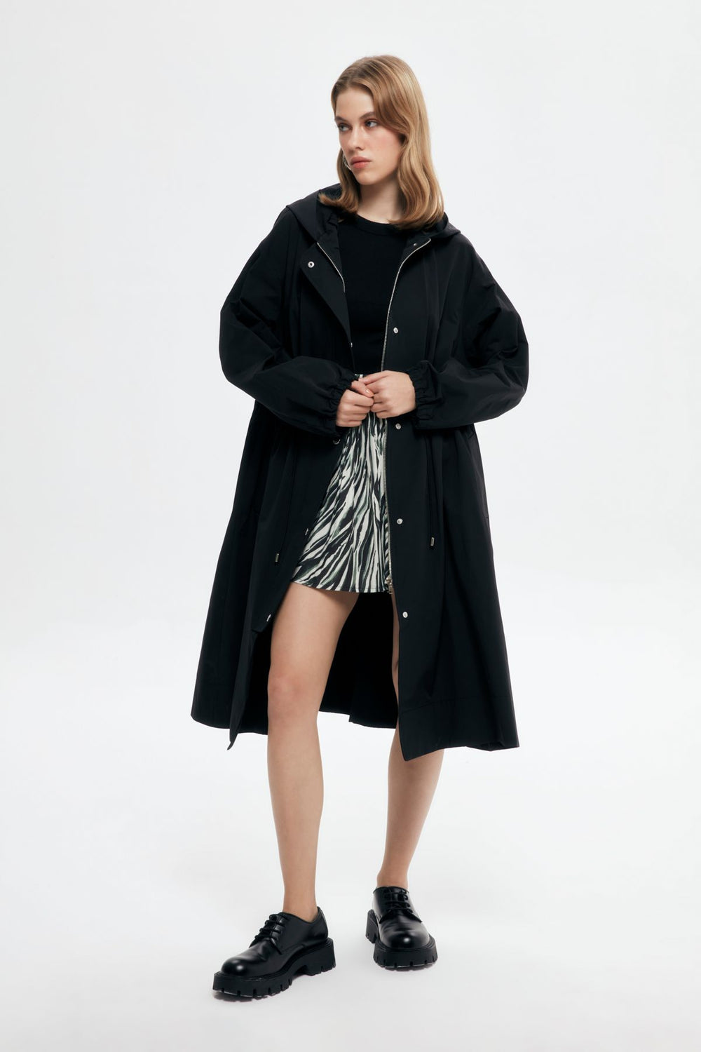 Technical Fabric Hooded Long Trench Coat Black