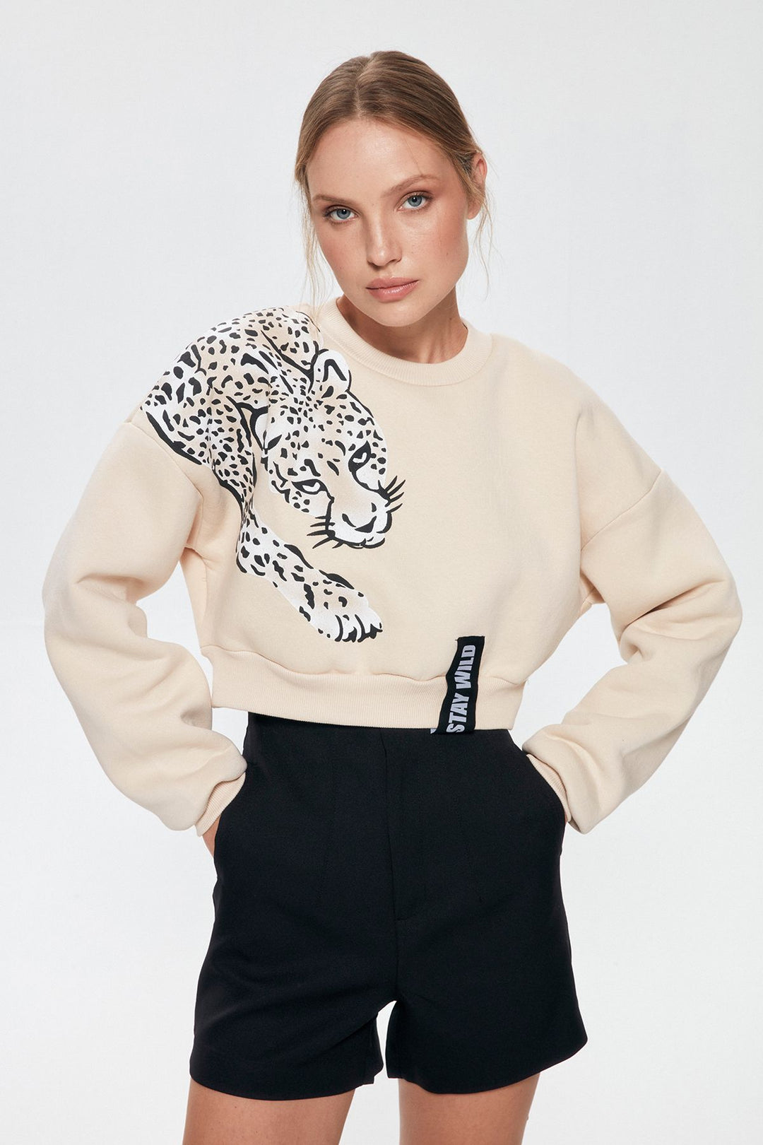 Baskı Detaylı Crop Sweatshirt Açık Bej