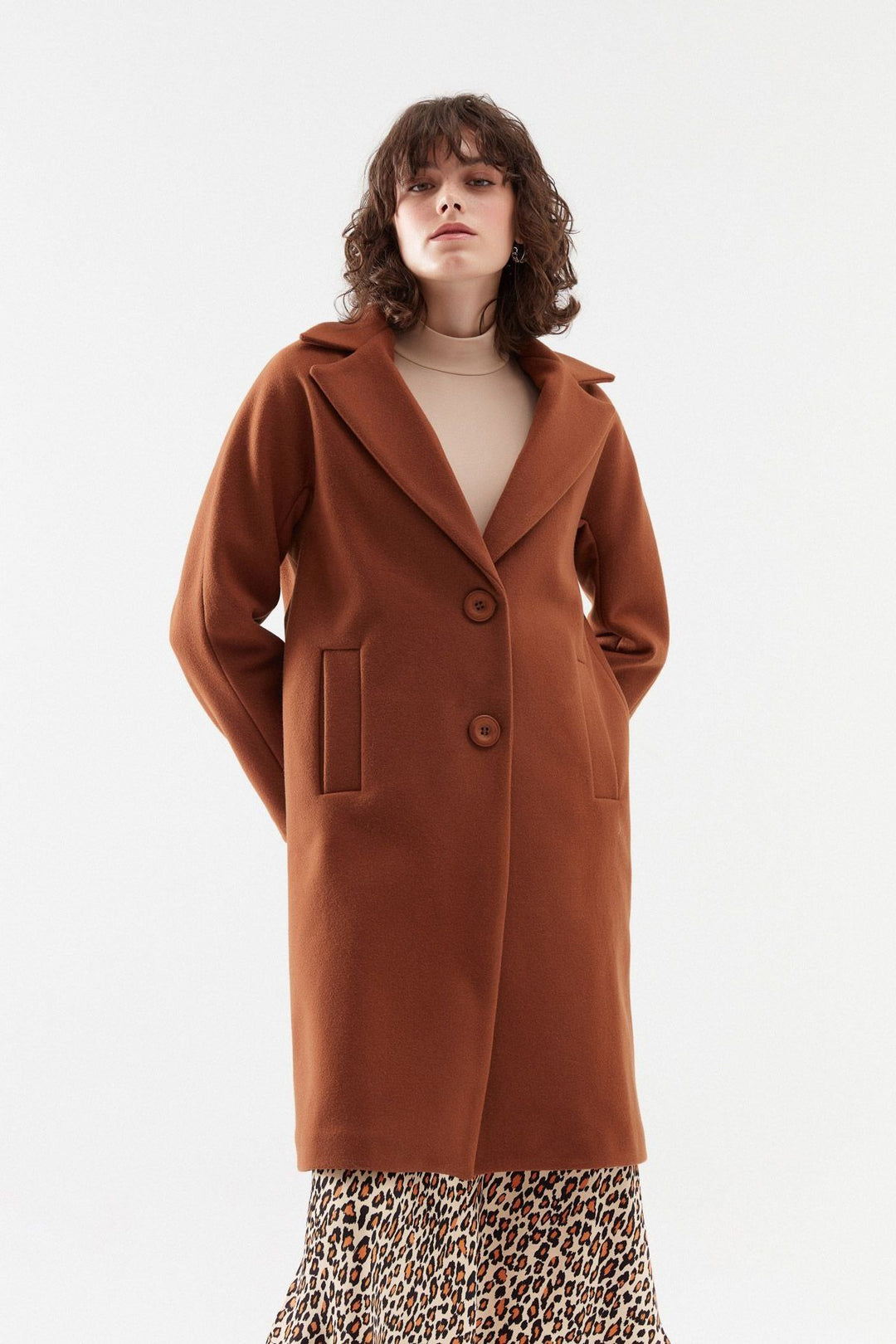 Düğmeli Kaşe Kaban Camel