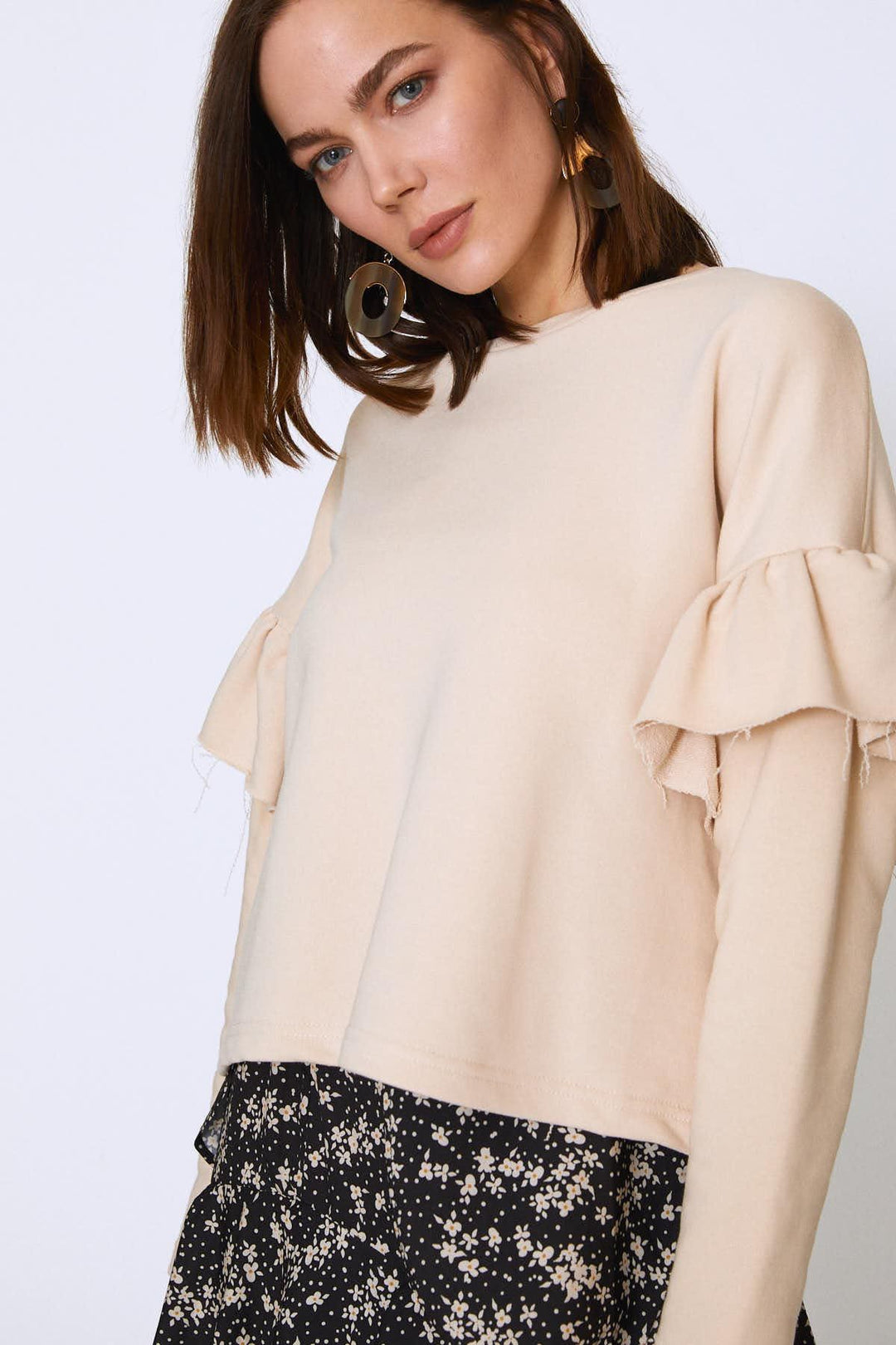 Crew Neck Sleeves Frilly Sweatshirt Beige