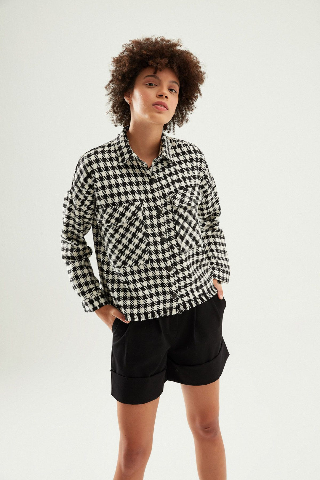 Çizgili Cepli Gömlek Siyah