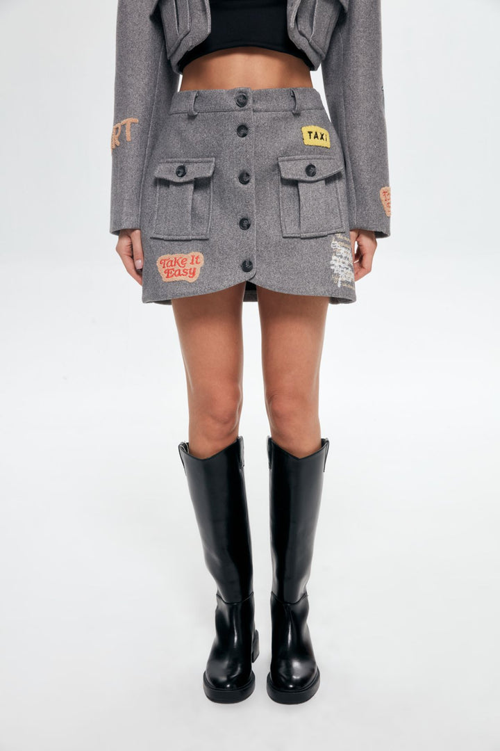 Düğme Detaylı Nakışlıı Kaşe Mini Etek Antrasit