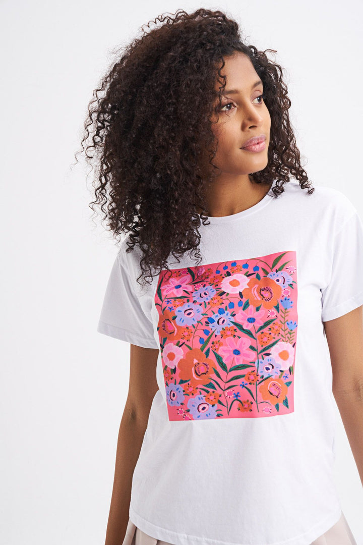Çiçek Baskılı Tişört Beyaz