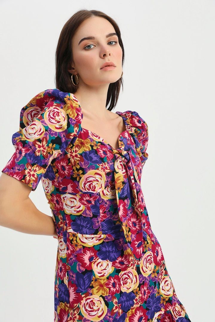 Floral Patterned Lace Detailed Dress Purple