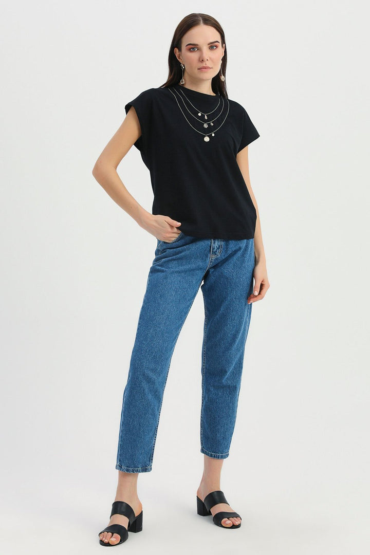 Necklace Accessory Detailed T-Shirt Black
