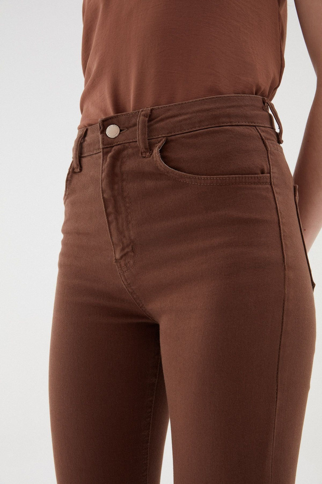 Side Slit Jeans Brown
