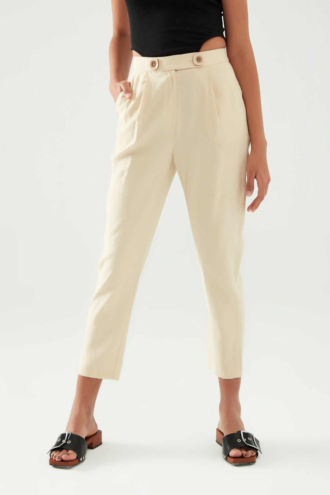 Düğme Detaylı Pantolon Bej