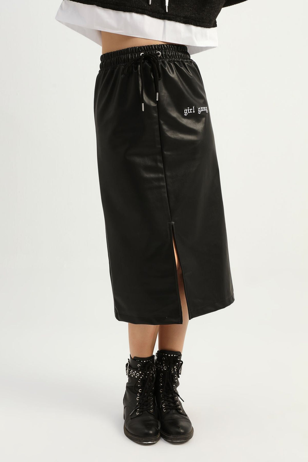 Letter Embroidered Slit Leather Skirt Black
