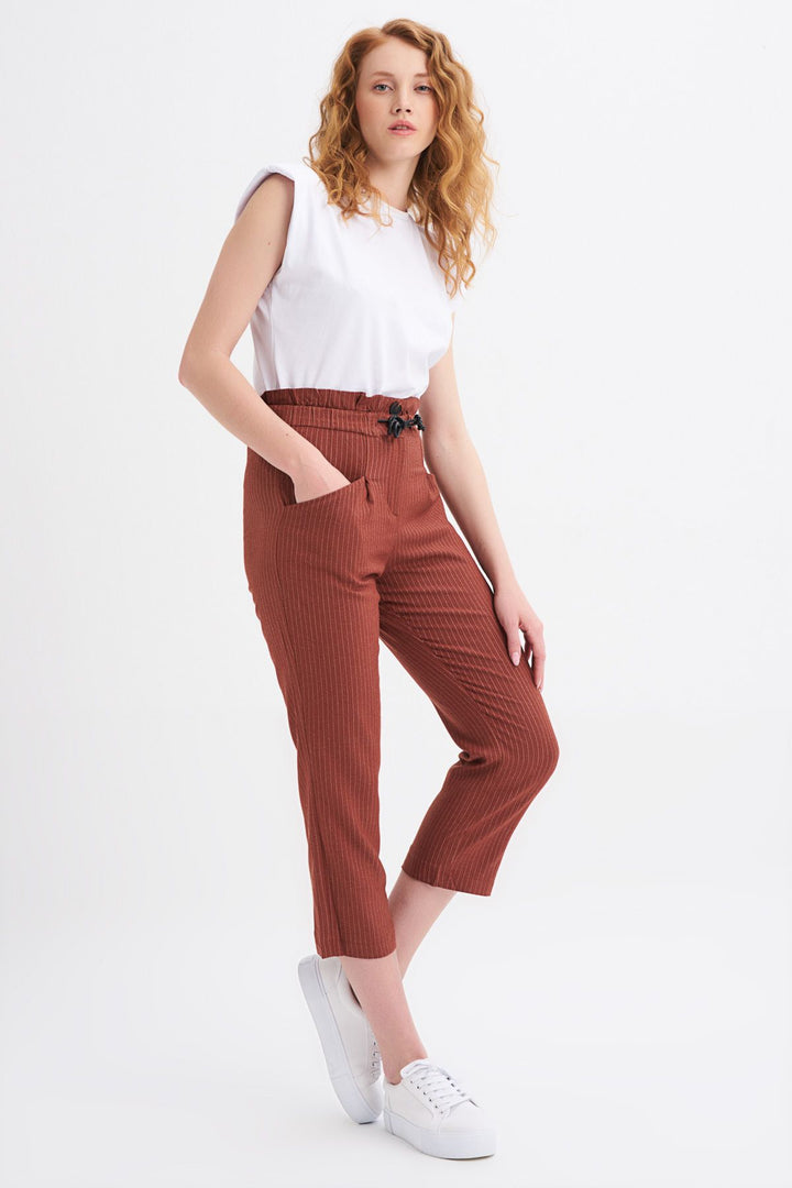 Beli Bağcıklı Çizgili Pantolon Kiremit