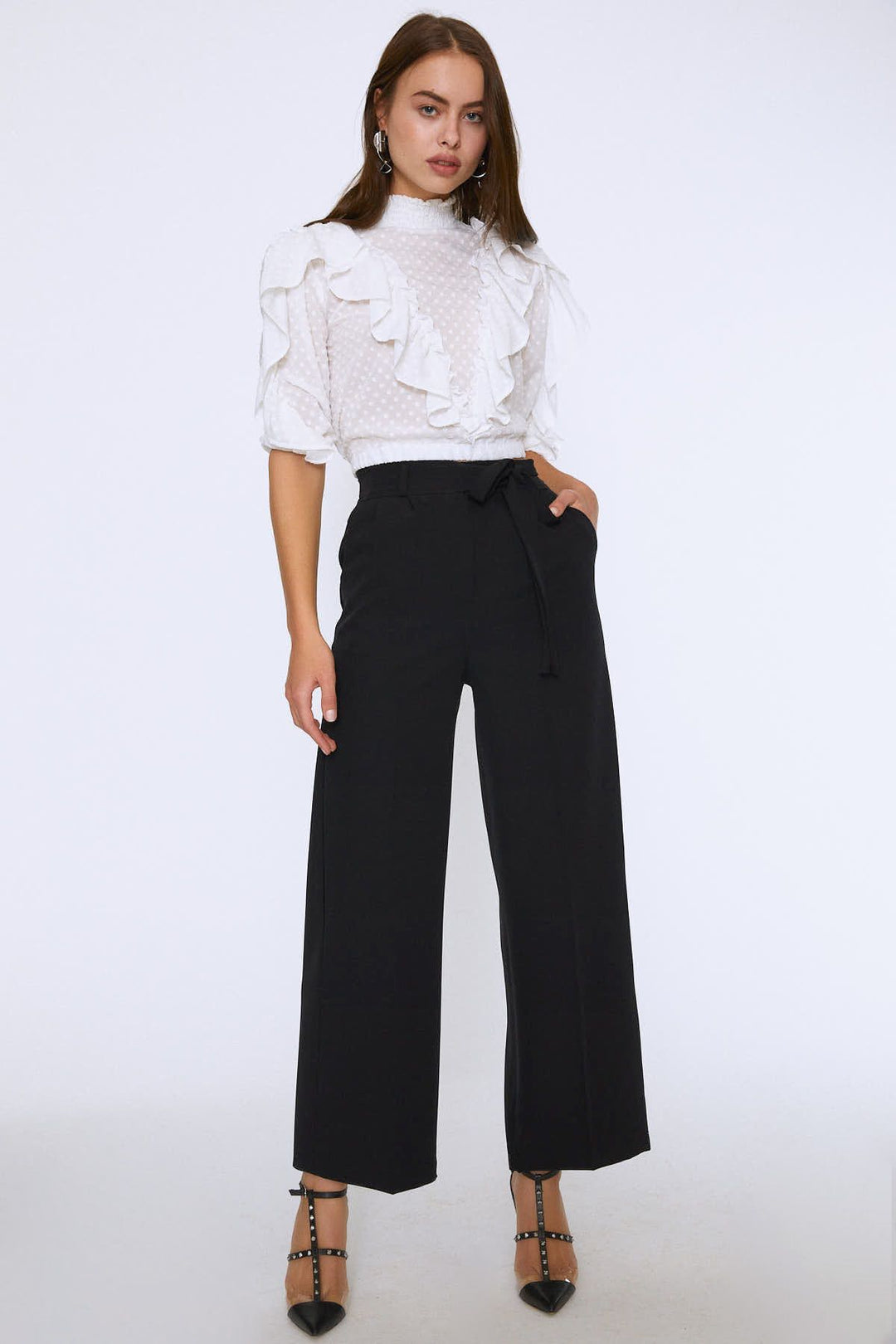 Fırfırlı Beli Lastikli Crop Bluz Ekru