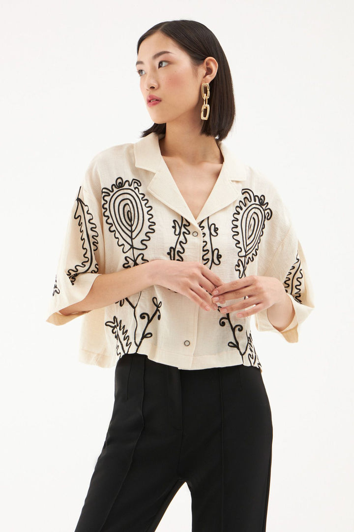 Embroidery Detailed Crop Linen Shirt Natural