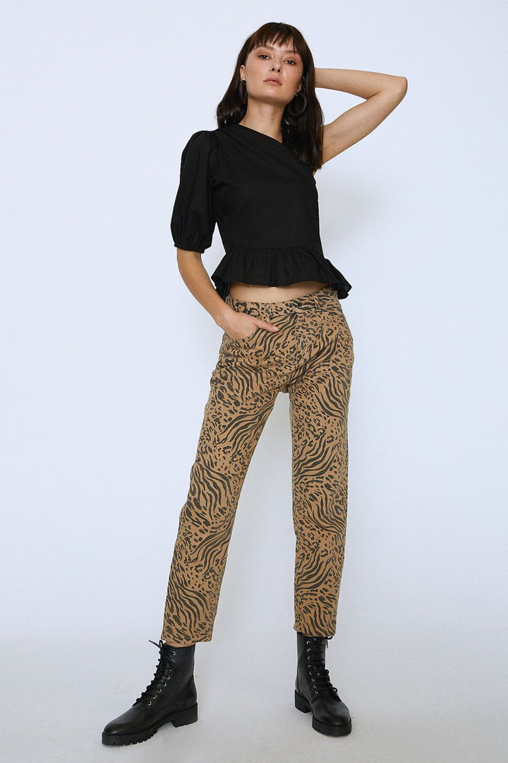 Leopard Patterned Gabardine Mom Jean Camel