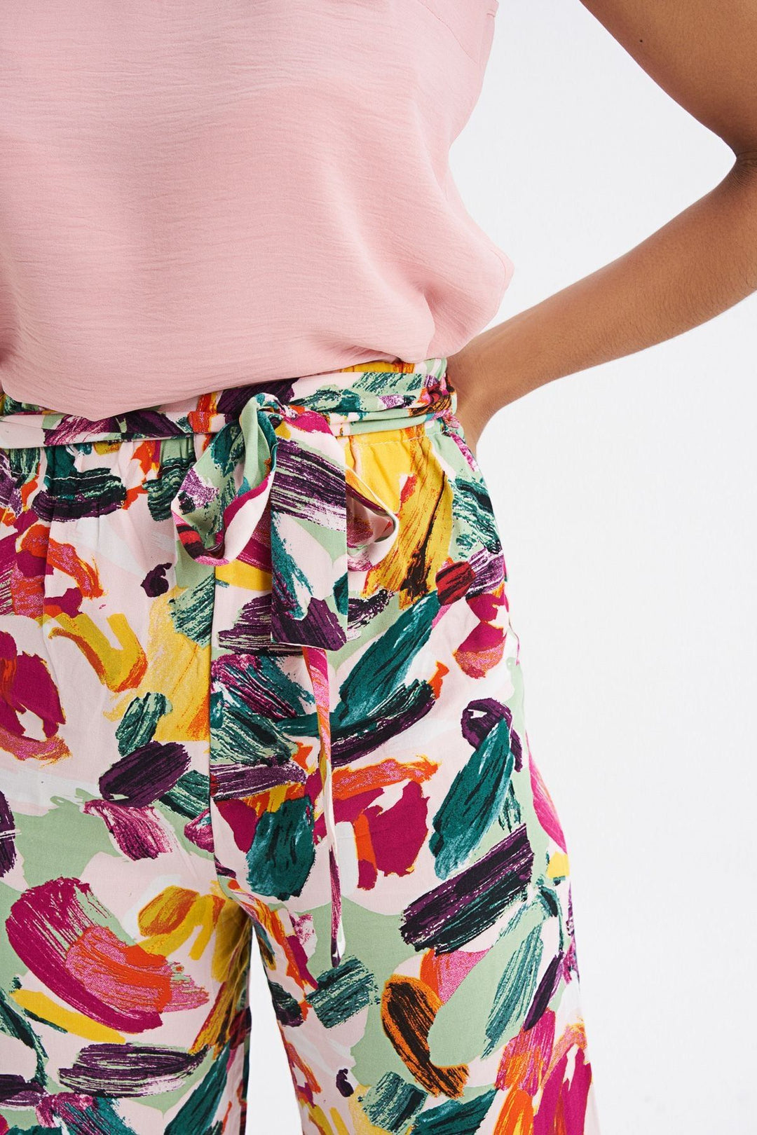 Patterned Belt Detailed Trousers Fuchsia