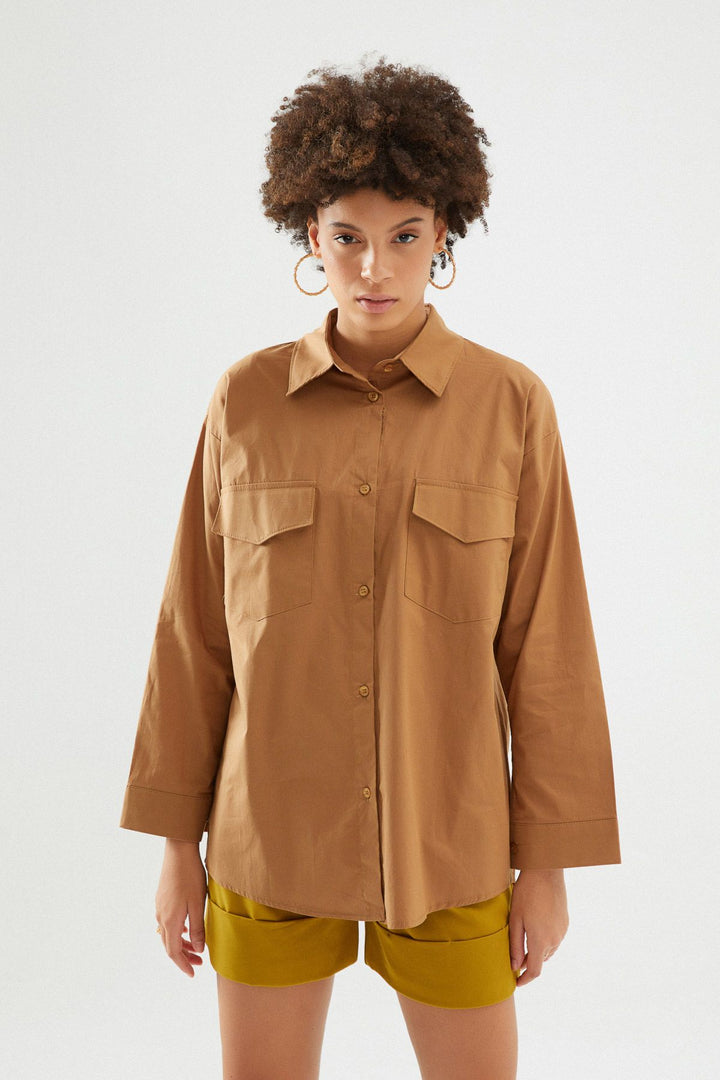 Sırt Dekolteli Oversize Gömlek Camel
