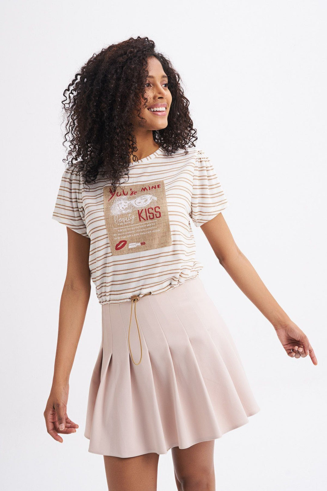 Patch Detaylı Tişört Kahverengi