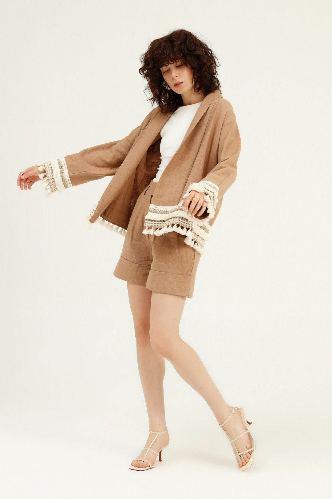 Püsküllü Şal Yaka Ceket Camel