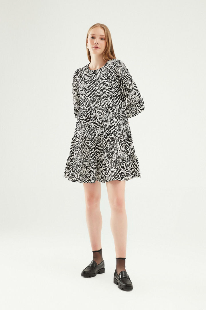 Desenli Uzun Kol Elbise Siyah