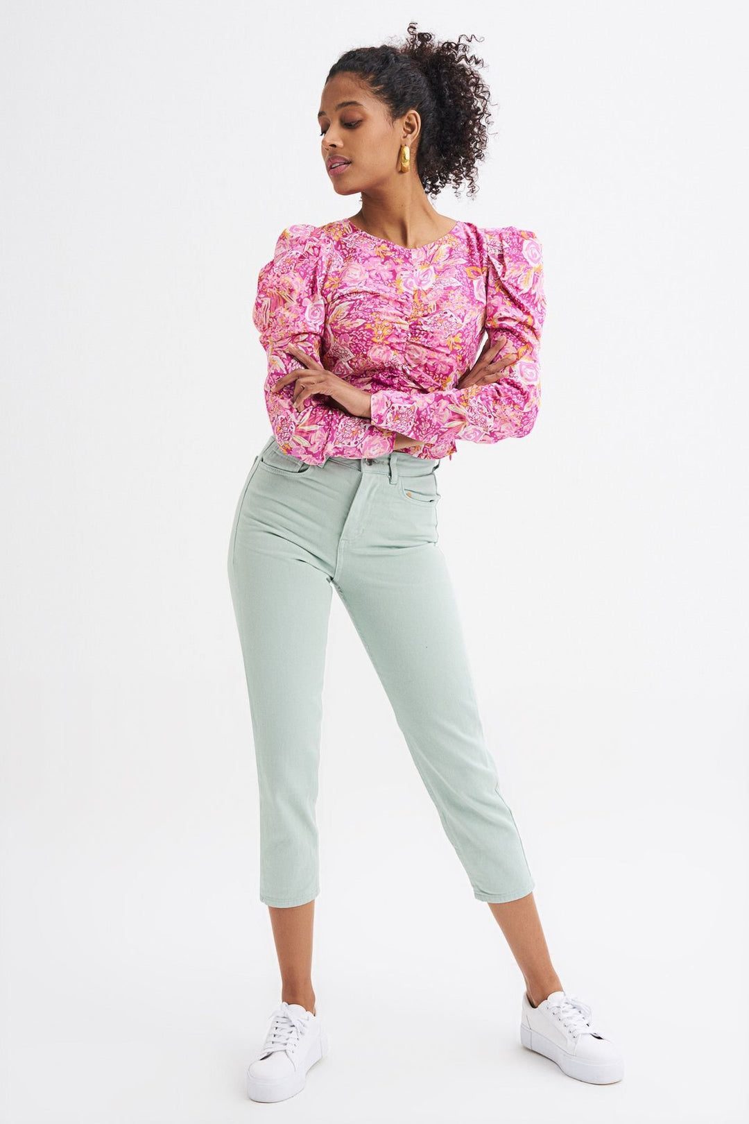 Floral Patterned Ruffle Detailed Blouse Pink