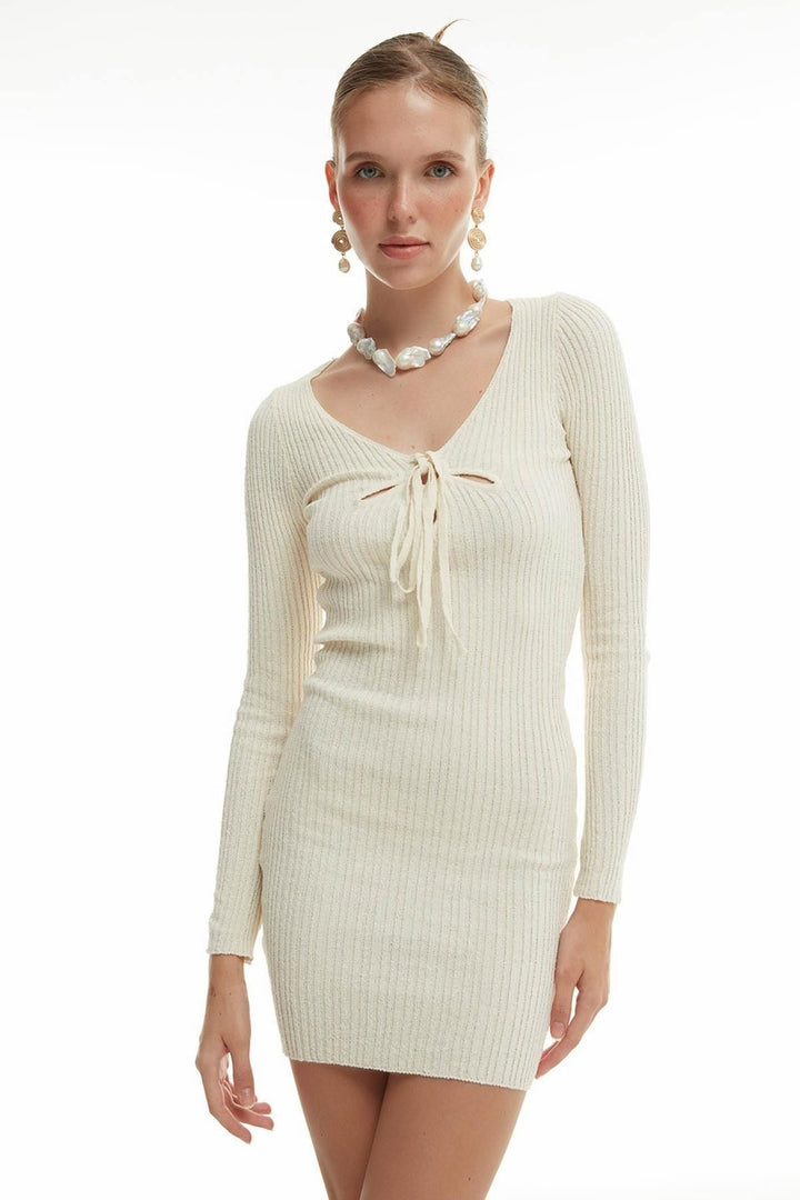 Göğüs Detaylı Triko Elbise Ekru