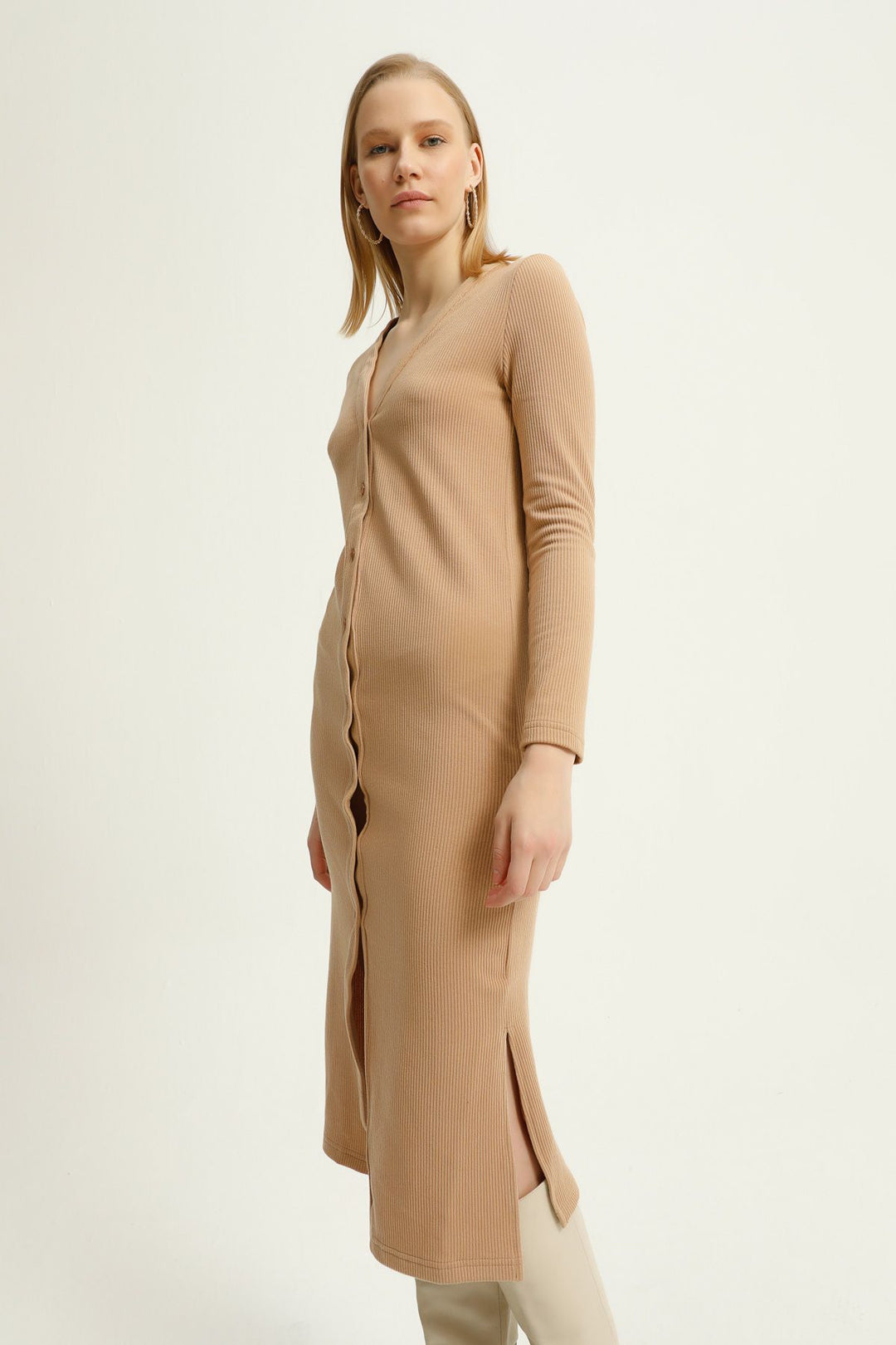 Buttoned Long Cardigan Beige