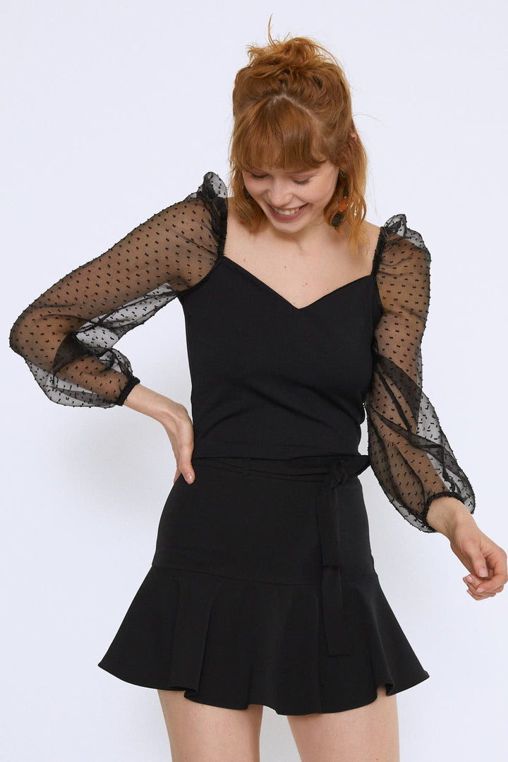 Beli Kuşaklı Etek Ucu Volanlı Etek Şort Siyah