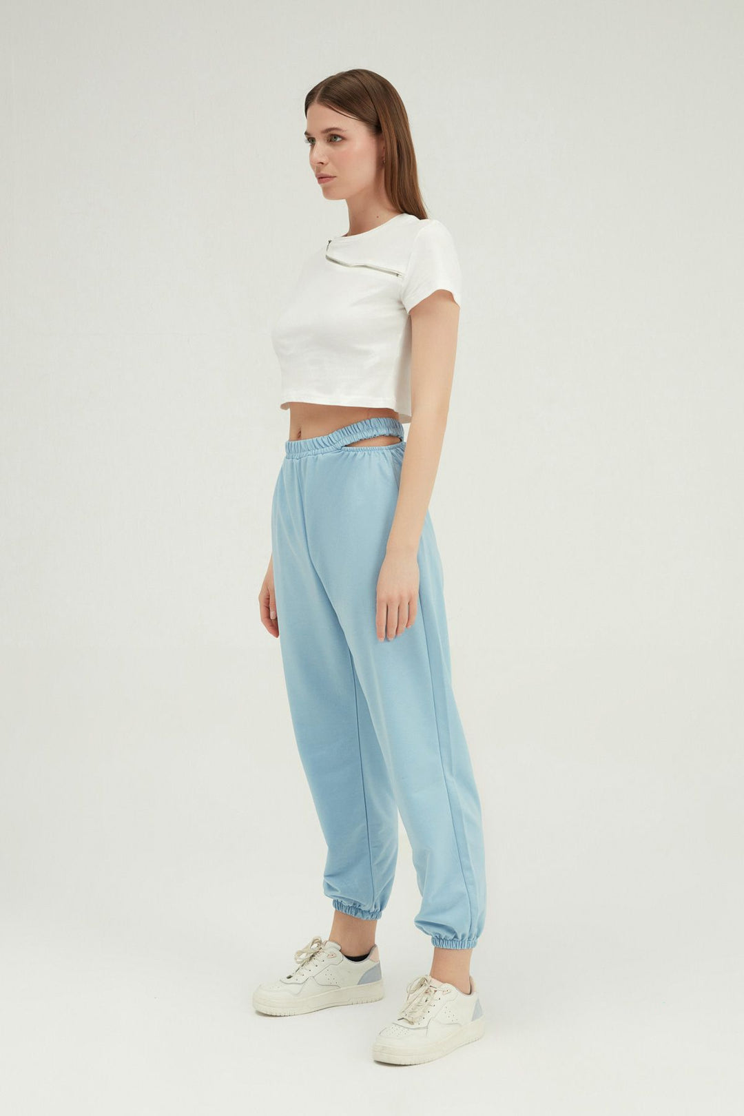 Low-cut Jogger Pants Baby Blue