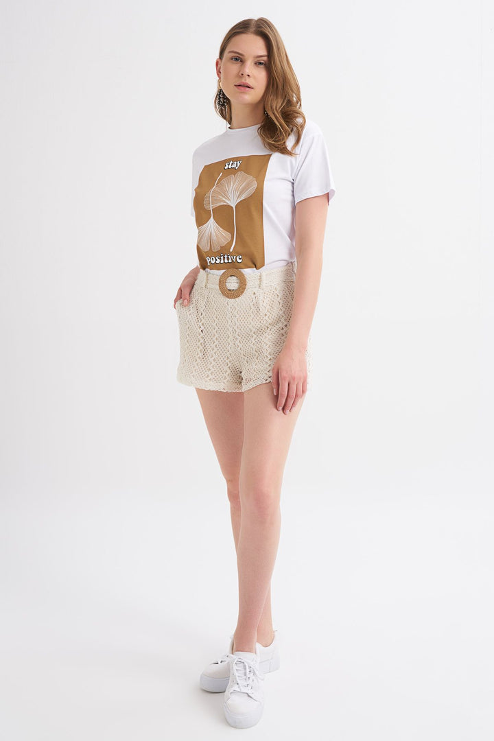 Belt Detailed Laced Shorts Ecru