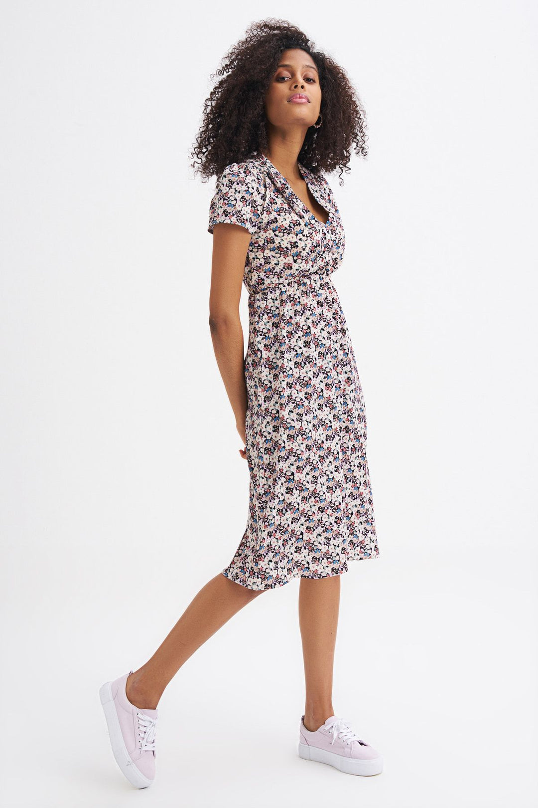 Crispy Floral Pattern Midi Dress Black