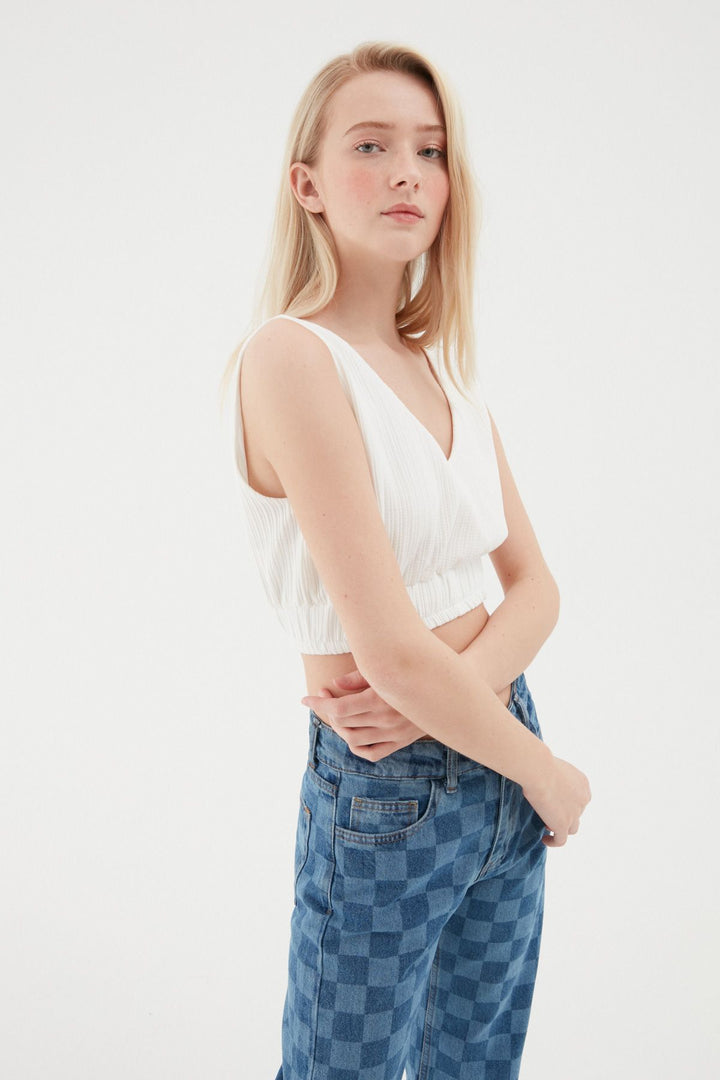 Beli Lastikli Crop Bluz Beyaz