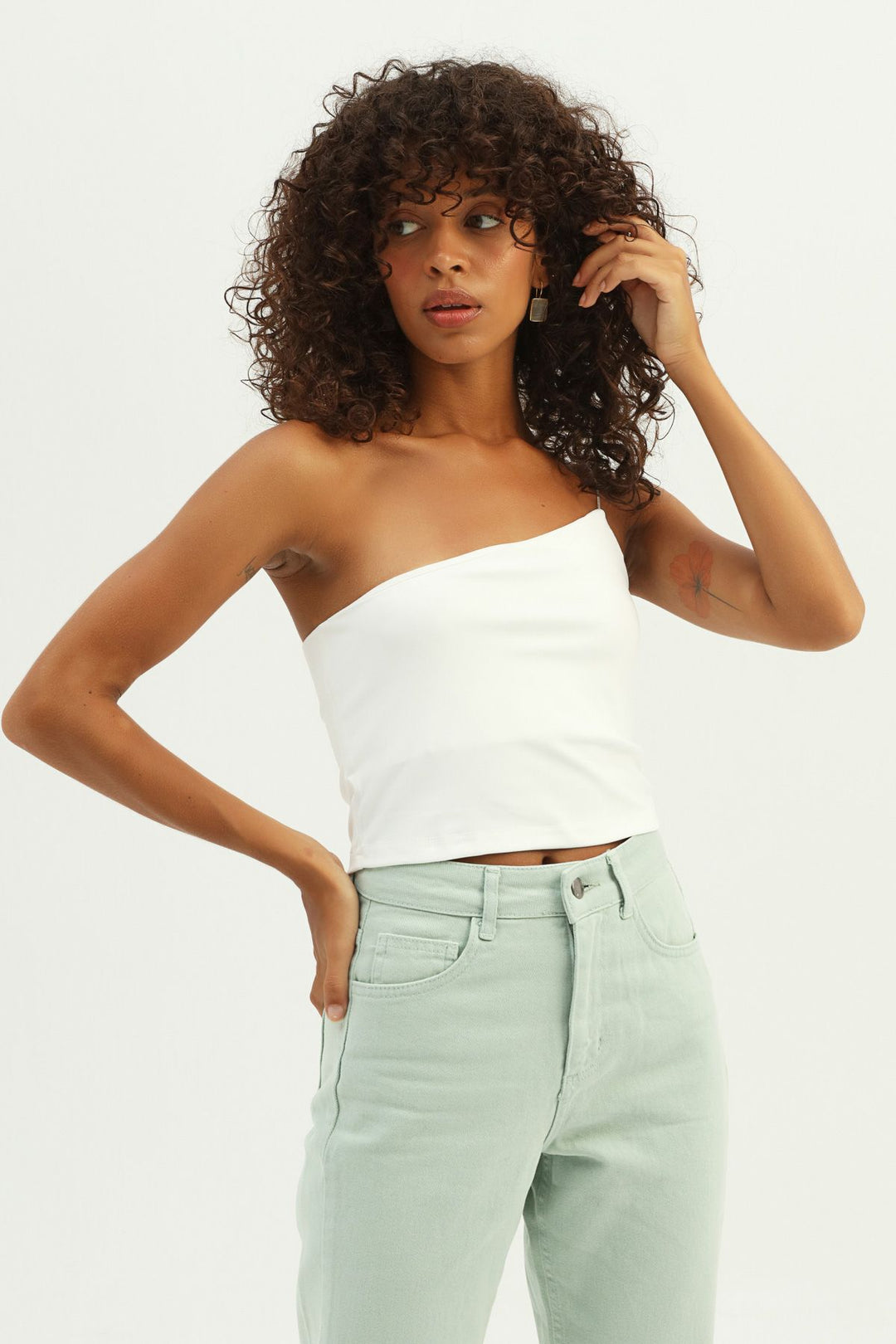 Tek Omuz Askılı Crop Bluz Ekru