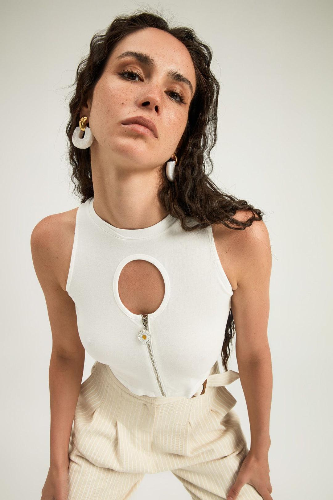 Decollete Detailed Zippered Sleeveless T-Shirt White