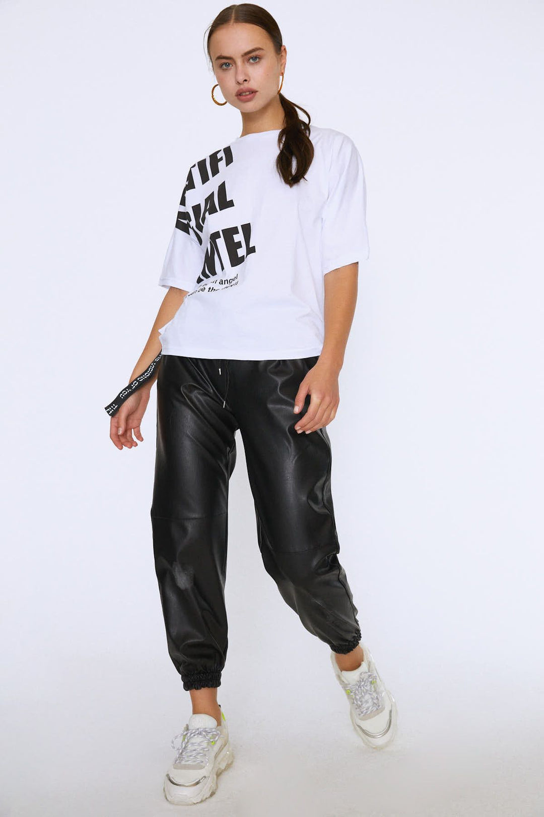 Bisiklet Yaka Baskılı Tişört Beyaz