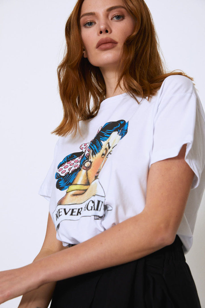 Front Printed Bottom Tie T-Shirt White