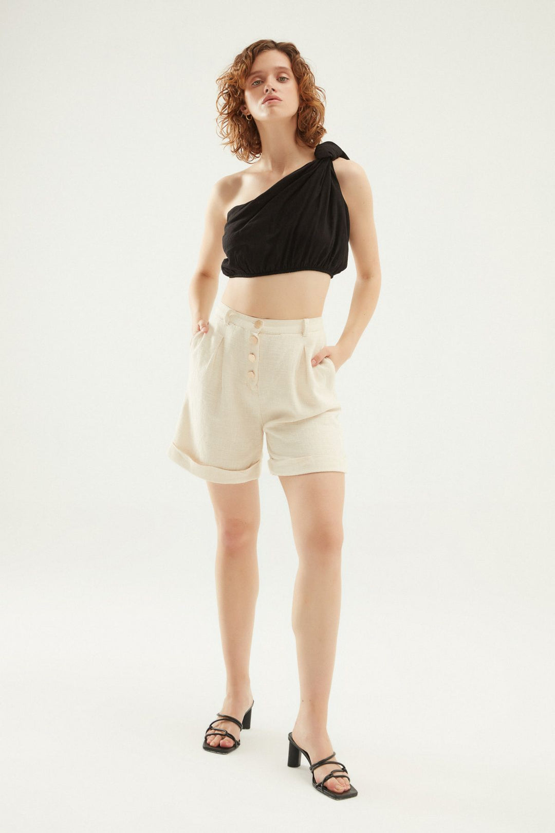 Düğmeli Duble Paça Keten Şort Naturel
