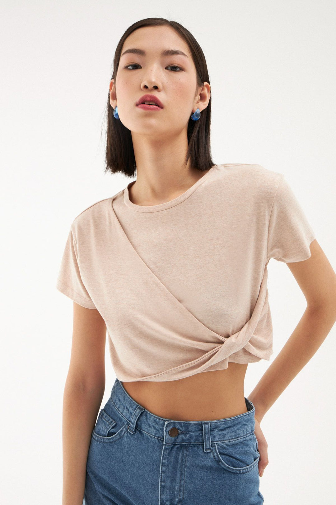 Düğüm Detaylı Crop Tişört Bej