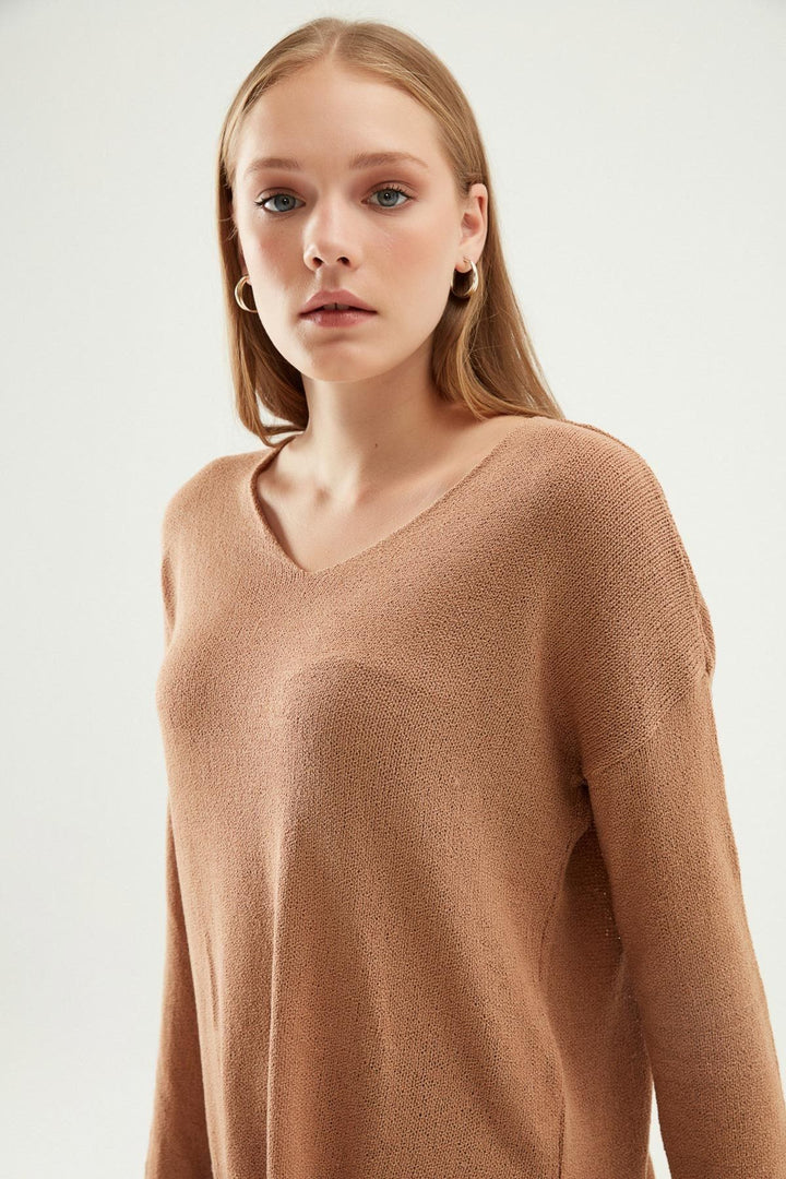 V Neck Knitwear Camel