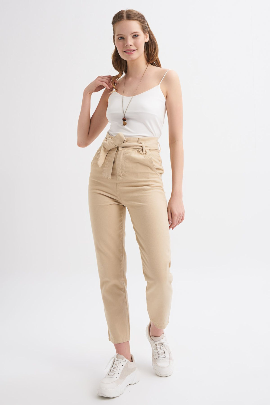 Kemerli Mom Jean Bej