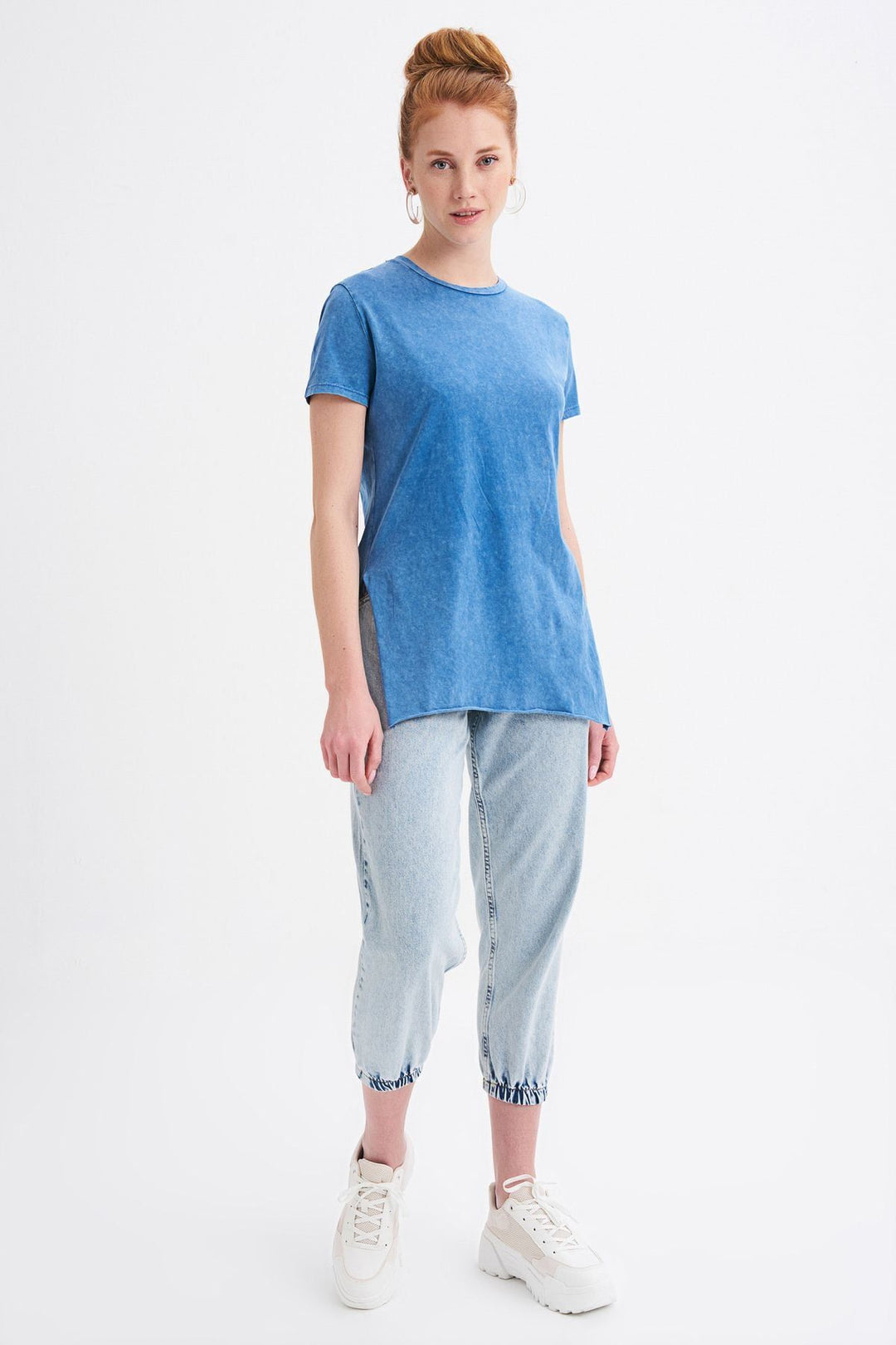 Yanı Yırtmaçlı Bisiklet Yaka Tişört İndigo