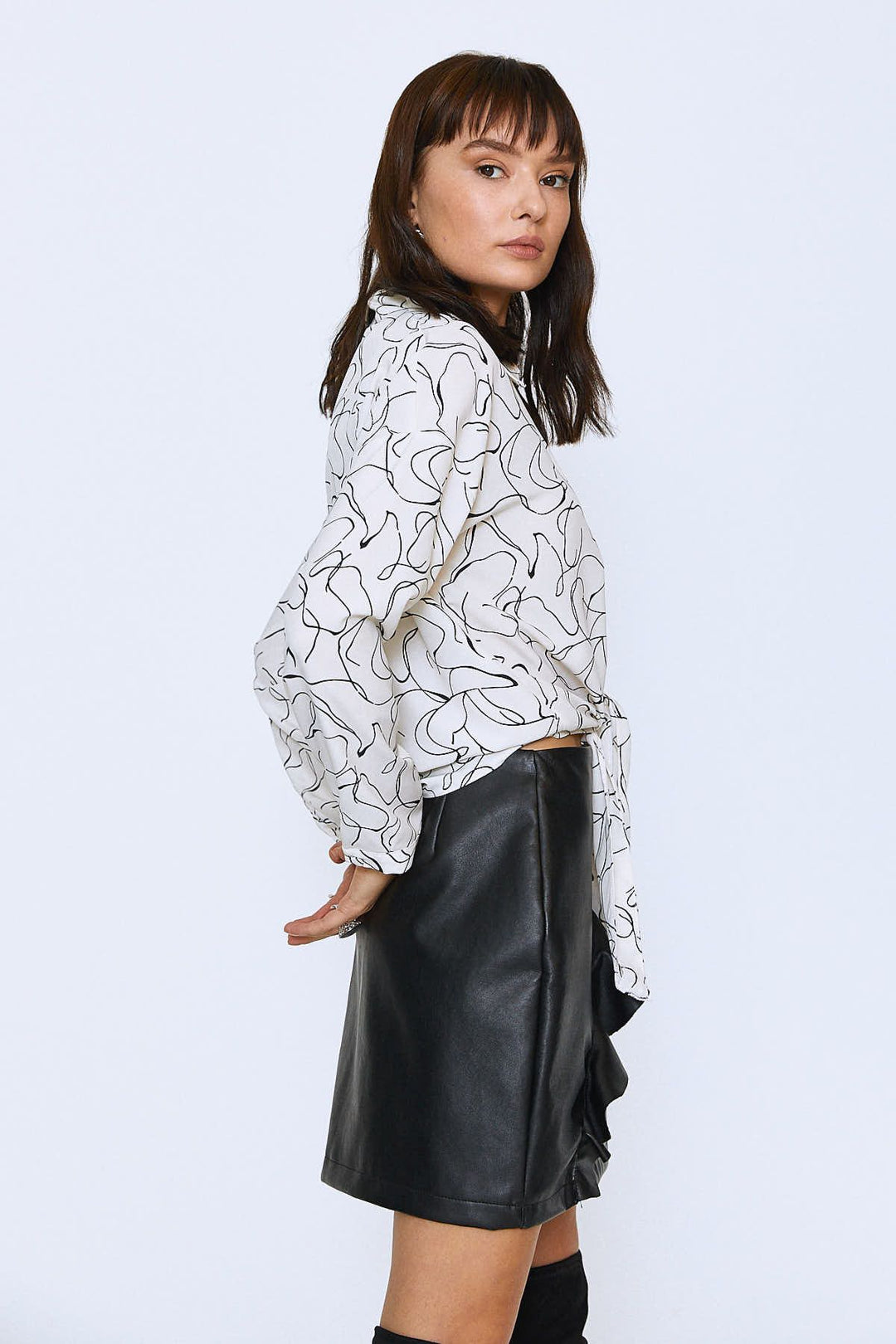 Patterned Bottom Tie Shirt Ecru