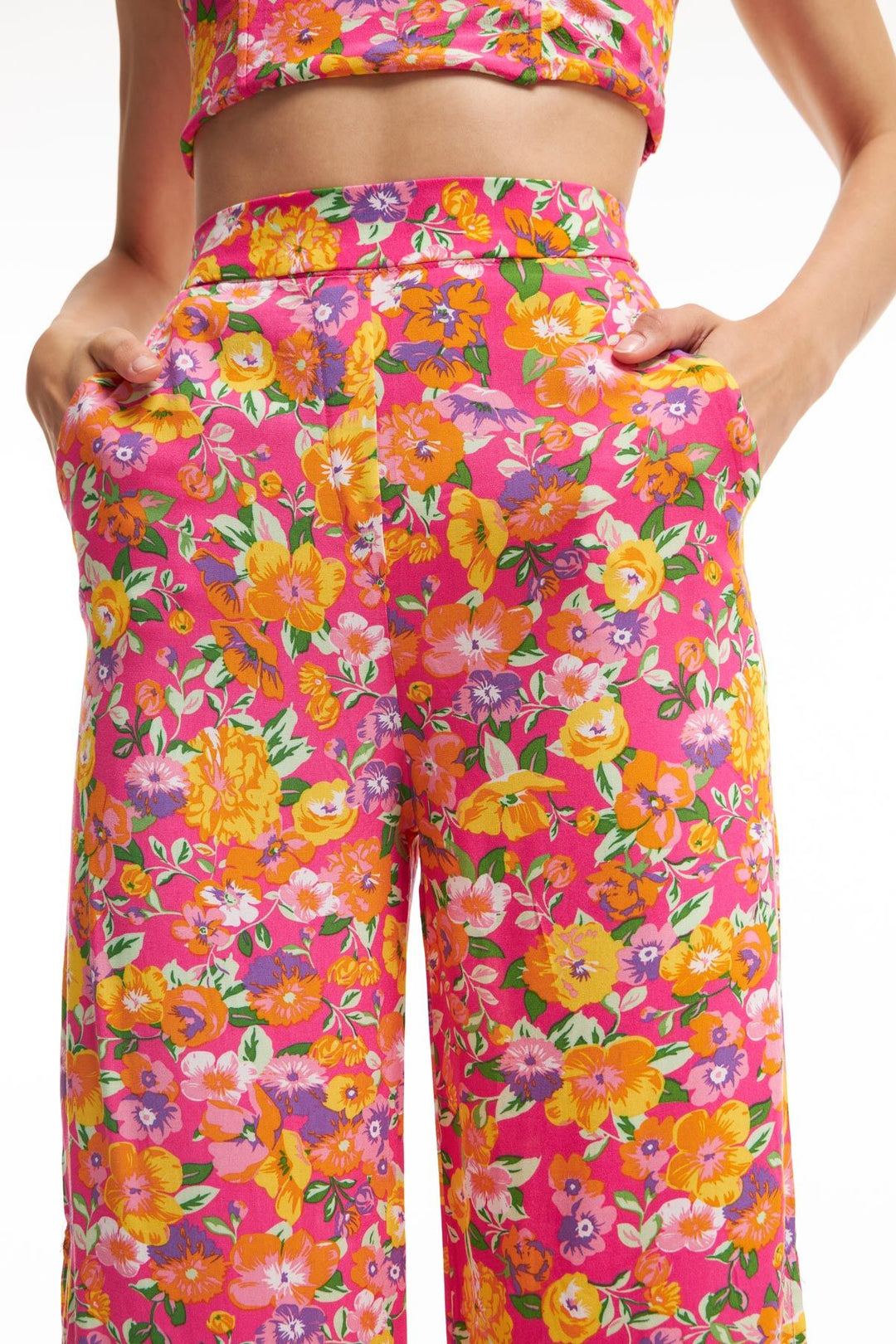 Yanları Yırtmaçlı Desenli Pantolon Pembe