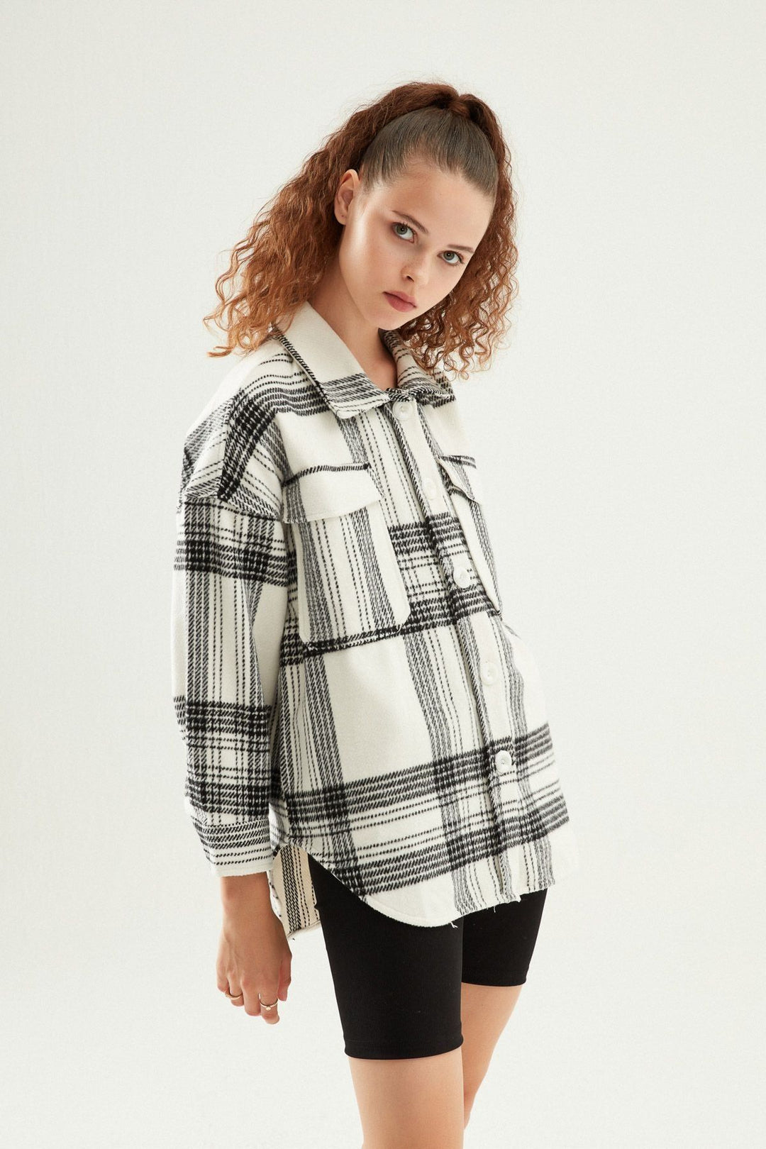 Çizgili Büyük Cepli Gömlek Siyah