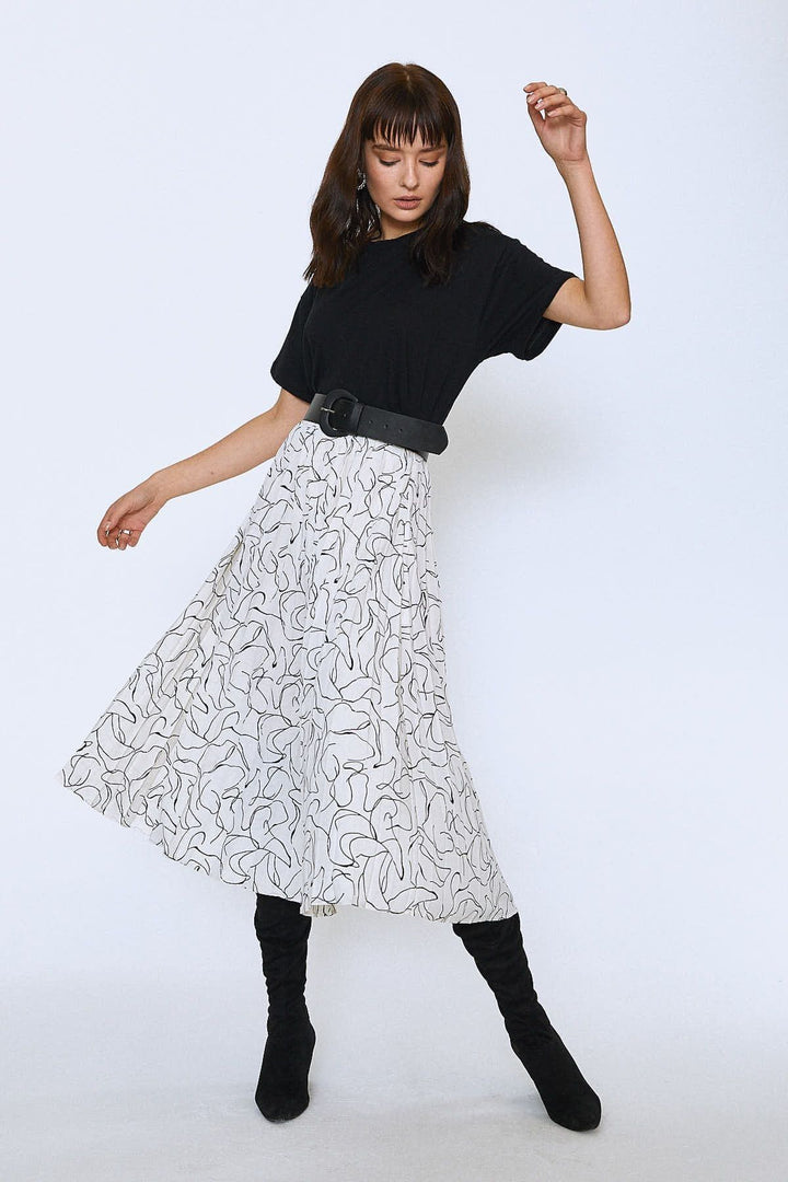 Patterned Pleated Skirt Ecru