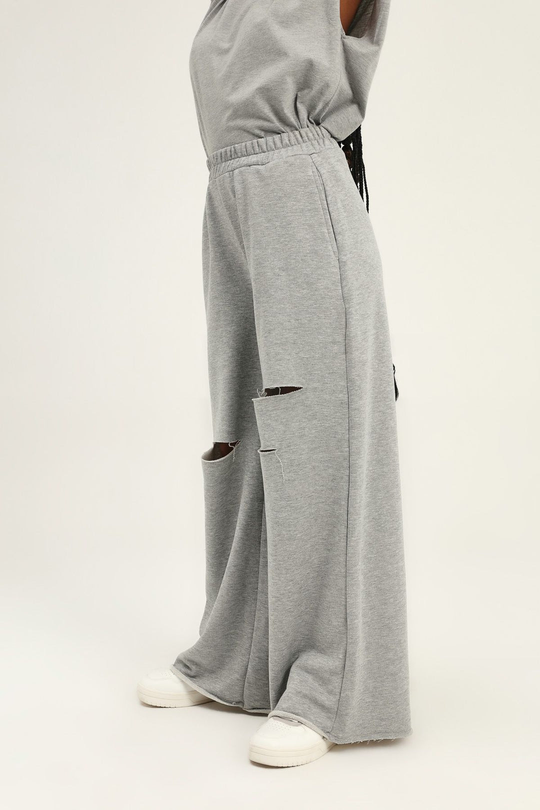 Ripped Detailed Tracksuit with Elastic Waist Graymelange